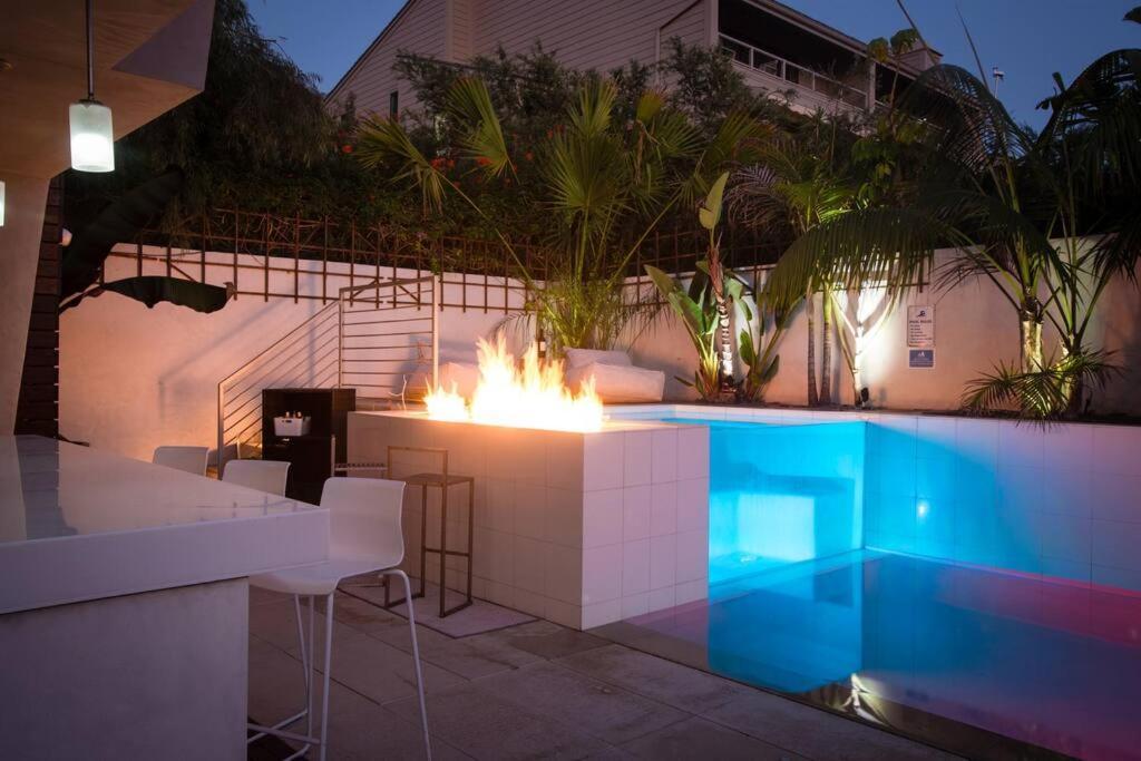 Amazing Views! Walk To The Beach! Pool And Spa! San Diego